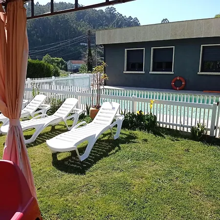 Con Piscina Y Diversion Ria De Vigo 빌라 빌라보아